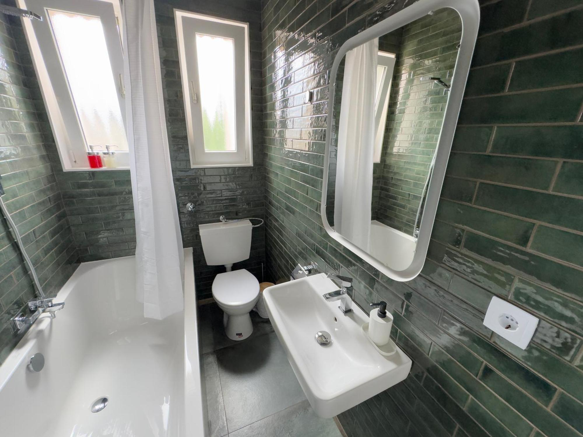 Big Apartment With Parking, 30 Min To Duesseldorf 뒤스부르크 외부 사진